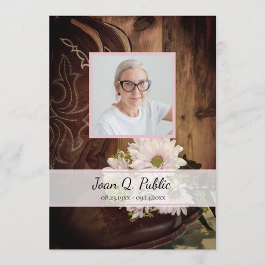 Roze Daisies Cowboy Boots Westerne begrafenisdiens Programmakaart (Voorkant)