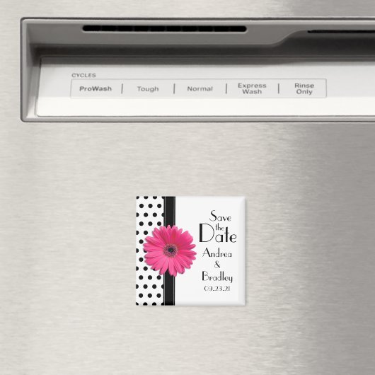 Roze Daisy Black White Polka Dot Save the Date Magneet (Insitu (Vaatwasser))