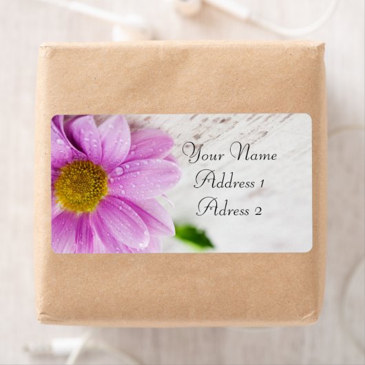 Roze Daisy Flower Shipping Labels (Insitu)