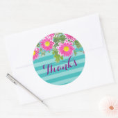 Roze Daisy Flowers on Turquoise Stripes "Bedankt" Ronde Sticker (Envelop)