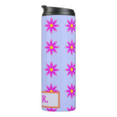 Roze Daisy Pattern Name Thermosbeker (Geroteerd rechts)