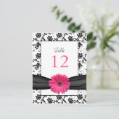 Roze Daisy Zwart Wit Bloemen Trouwtafel Kaart (Staand voorkant)