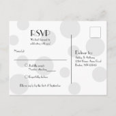 Roze Daisy Zwart Wit Polka Dot Bruiloft RSVP Uitnodiging Briefkaart (Achterkant)