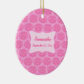 Roze Damask Baby Girl Name Persoonlijke geboorte Keramisch Ornament (Rechts)