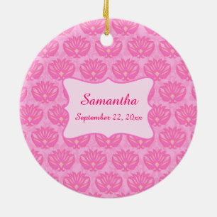 Roze Damask Baby Girl Name Persoonlijke geboorte Keramisch Ornament