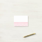 Roze Damask Monogram Post-it® notes (Op bureau)