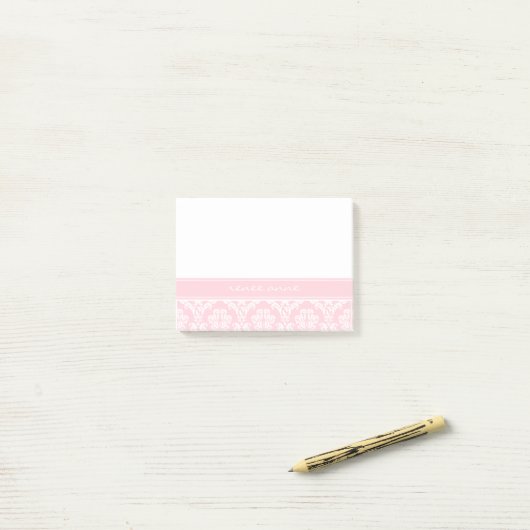Roze Damask Monogram Post-it® notes (Op bureau)