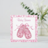 Roze Damask Satijn Booties Baby Meisje Douche Kaart (Staand voorkant)