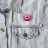 Roze damast gepersonaliseerde foto sjabloon ronde button 3,2 cm (In situ)