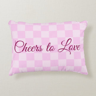 Roze dambord Cheers to Love Lage Kussen