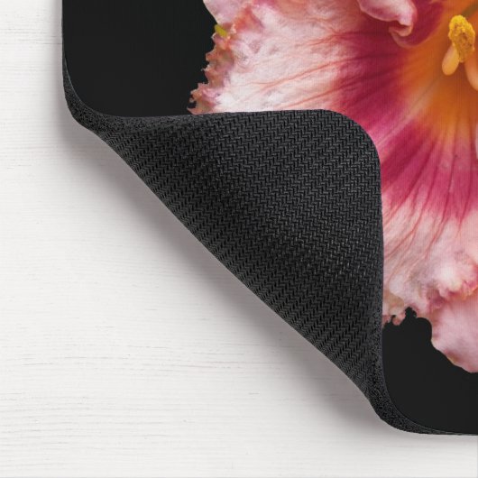 Roze Daylily Bloom op Black Floral Muismat (Hoek)