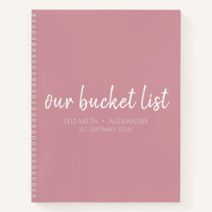 Roze de opsommingspaar van onze Bucket Notitieboek
