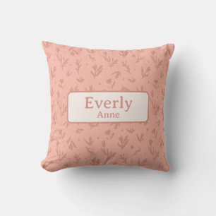 Roze decoratie met naam voor kleine meisjes kamer kussen