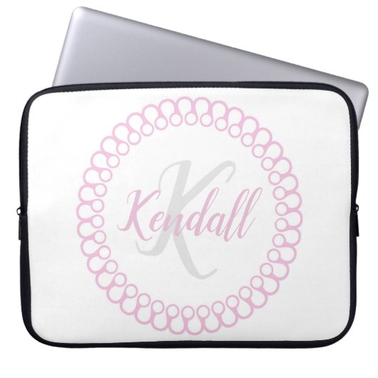 Roze decoratieve monogram laptophoes laptop sleeve (Voorkant)