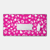 Roze Desk Mat met Witte Poot Drukt Harten Patroon (Keyboard & Muis)