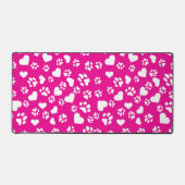 Roze Desk Mat met Witte Poot Drukt Harten Patroon (Voorkant)