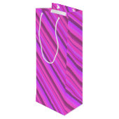 Roze diagonale strepen wijn cadeautas (Achterkant Gekanteld)