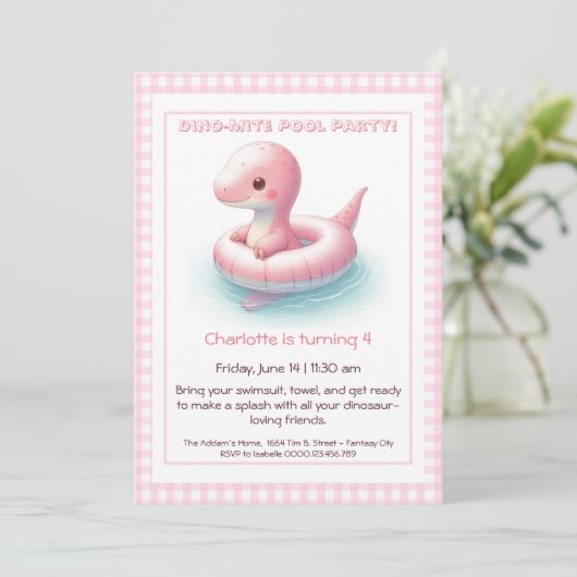 Roze Dino-Mite Verjaardag Pool Party Uitnodiging (Staand voorkant)