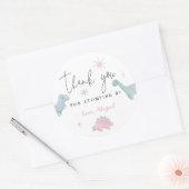 Roze Dinosaur Birthday Stomping by Favor Ronde Sticker (Envelop)