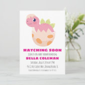 Roze Dinosaurus Baby Shower Uitnodigingen (Staand voorkant)