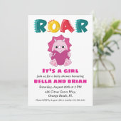 Roze Dinosaurus Baby Shower Uitnodigingen (Staand voorkant)
