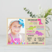 Roze Dinosaurus Verjaardag Uitnodiging Meisje Dino (Staand voorkant)