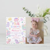 Roze Dinosaurus Vier A-Saurus Verjaardagsfoto Kaart (Staand voorkant)