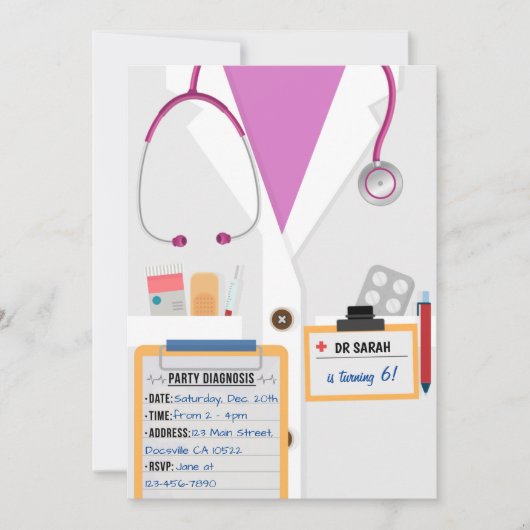 Roze Doctor Scrubs Birthday Party Invitation Kaart (Voorkant)