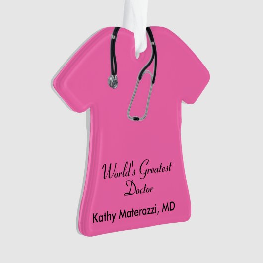 Roze dokter scrubs kerstversiering ornament (voorkant)