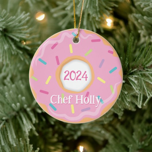 Roze donut chef-kok, kok of bakker kerst keramisch ornament (Boom)