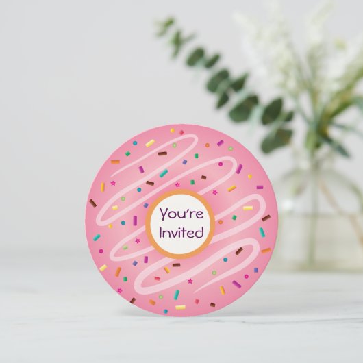 Roze Donut met prinsessen Birthday Kaart (Staand voorkant)