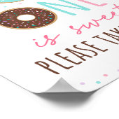 Roze Donut One is een zoet Birthday TreSign Poster (Hoek)