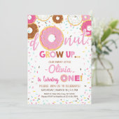 Roze donuts meisjesverjaardagsuitnodiging, uitnodi kaart (Staand voorkant)