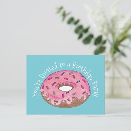 Roze Doughnut Donut Verjaardagsfeest Uitnodiging Briefkaart (Staand voorkant)