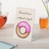 Roze Doughnut met Sprinkles Weduwnaar Donut Bar Reclamebord Met Voetstuk (Insitu)