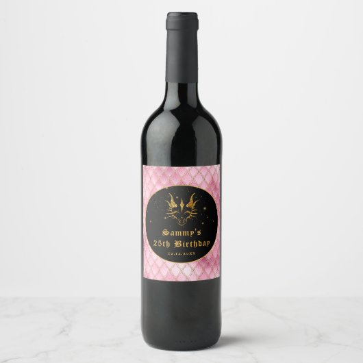 Roze drakenschalen Gold Faux Glitter Birthday Wijn Etiket (Voorkant)