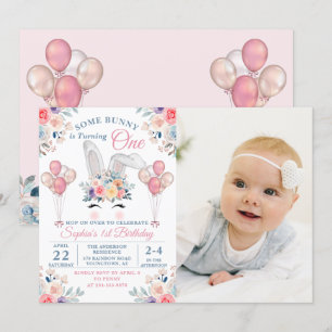 Roze een foto van Bunny Floral Balloon 1st Birthda Kaart