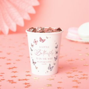 Roze Een kleine vlinder is op weg naar Baby shower Papieren Bekers