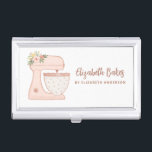 Roze, eenvoudige mixer, bakkerij visitekaarthouder<br><div class="desc">Een schattige roze cake-mixer met bloemen versiert dit hoesje van bakkerij-visitekaartje. Pas het aan met jouw naam en bedrijfsinformatie. Een geweldige plek om je visitekaartjes op te slaan. Ontworpen voor jou door Blackberry Boulevard.</div>