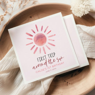 Roze eerste reis rond de eerste zondag servet