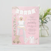 Roze eerste verjaardag baby meisje in kinderstoel kaart (Staand voorkant)