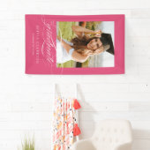 Roze Elegant Script Afstuderen Photo Party Spandoek (Insitu)