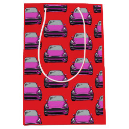Roze Elektrische Voertuig SUV Auto Rode Achtergron Medium Cadeauzakje