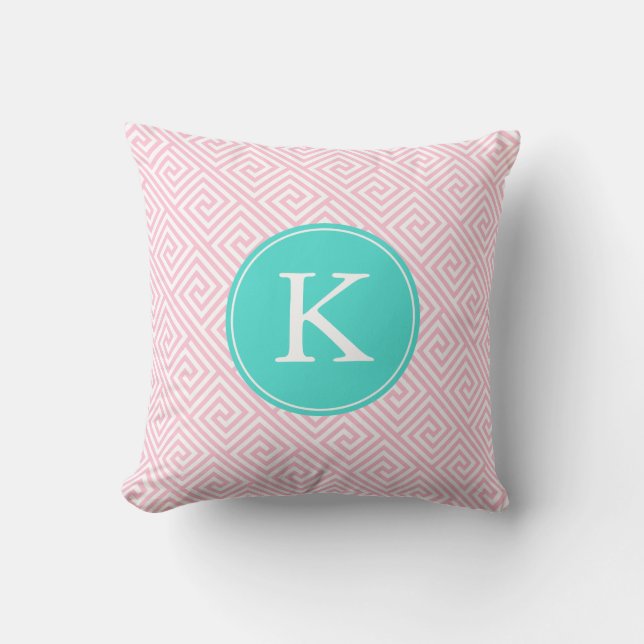 Roze en Aqua Grieks sleutelpatroon Monogram Kussen (Voorkant)