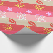 Roze en beige diagonale strepen cadeaupapier (Hoek)