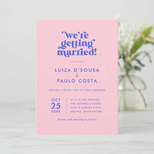 Roze en Blauw Modern Retro Bruiloft Kaart (Staand voorkant)