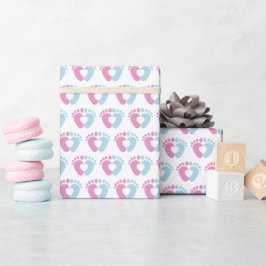 Roze en blauwe baby voetafdruk harten ontwerp cadeaupapier