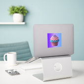 Roze en blauwe cupcake op verloop sticker (Laptop op bureau)