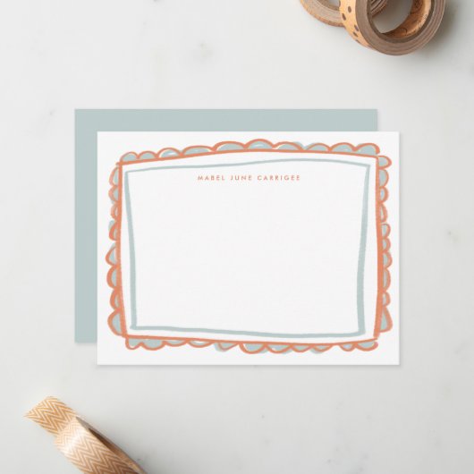 Roze en blauwe gekleurde Scallop persoonlijke naam Notitiekaartje (Voorkant / Achterkant in situ)