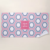 Roze en blauwe geometrische patronen en monogram strandlaken (Voorkant)
